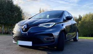 Black Renault Zoe electric car