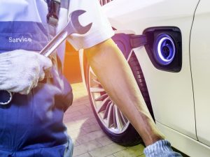 electric car service mechanic